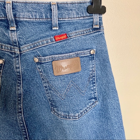 Wrangler Denim - Vintage high waist wrangler mom jeans 27” waist